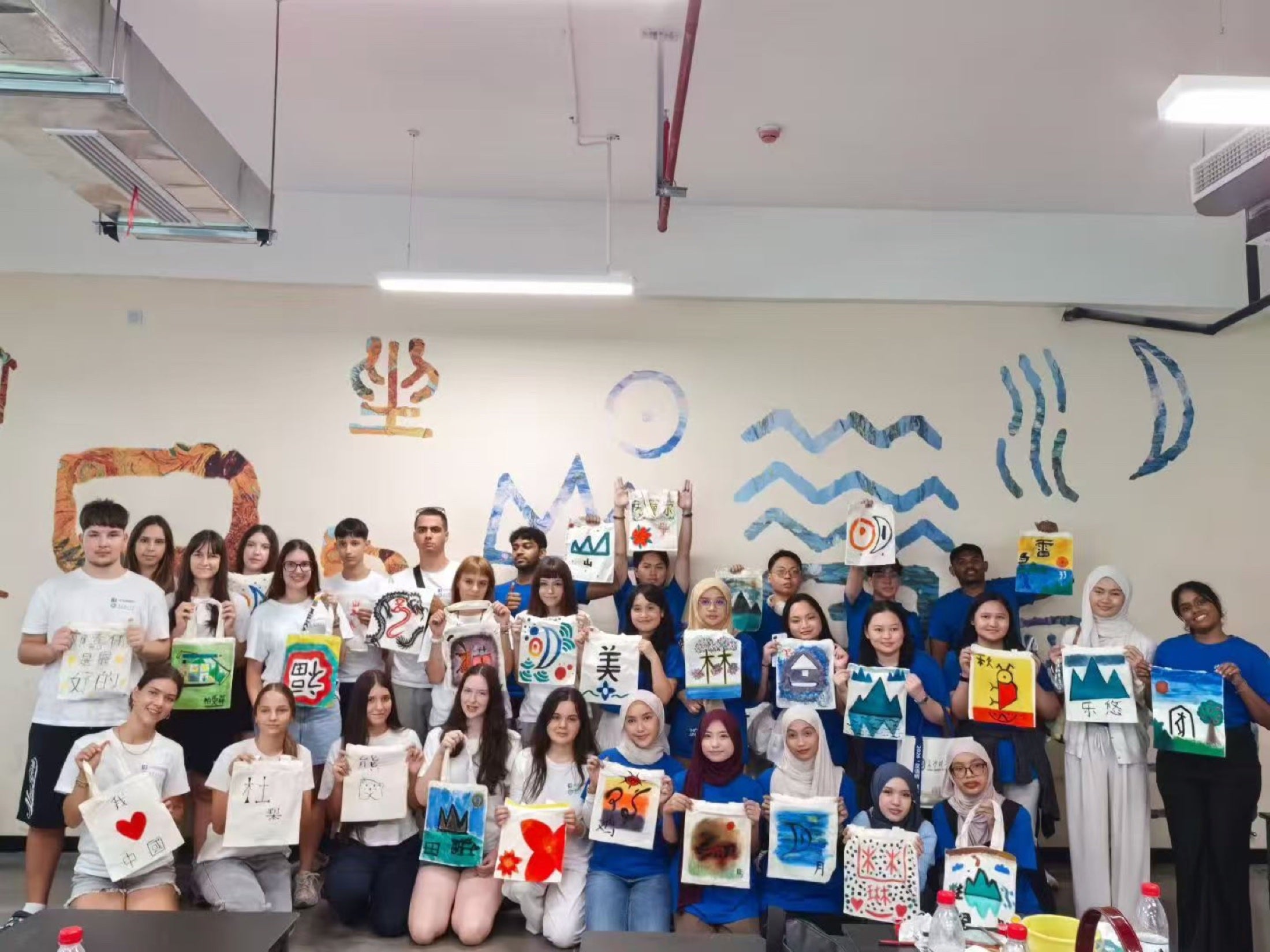 Hands-on Chinese character art workshop